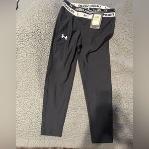 Under Armour Kids Black Leggings - CROP LENGTH